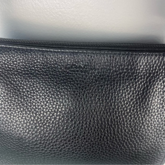 Black COACH PARK LEATHER SWINGPACK - Picture 7 of 16